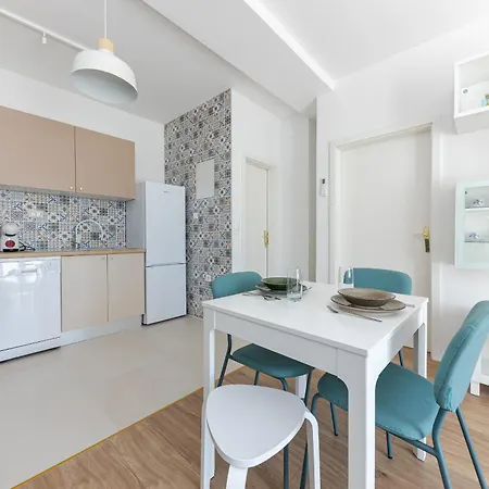 Appartement House Niko T With 6