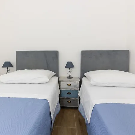 Appartement House Niko T With 6