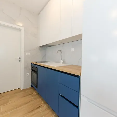 Appartement House Niko T With 6 *