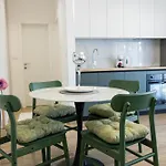 House Niko T With 6 Appartement *