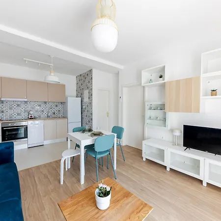Apartment House Niko T With 6 *