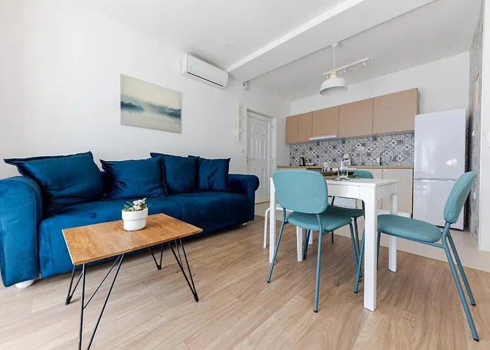 House Niko T With 6 * سبليت