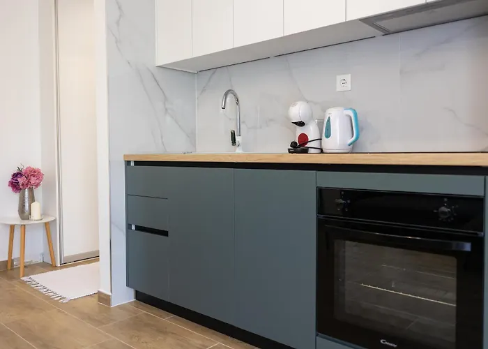 House Niko T With 6 سبليت